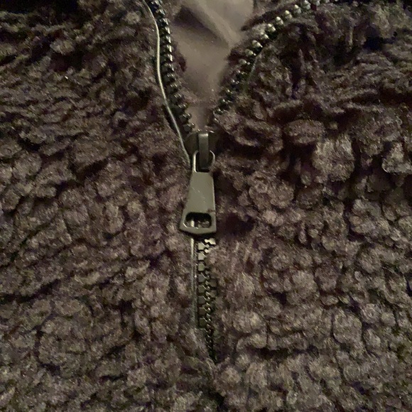 Black ZARA Coat 🖤 - Picture 4 of 5